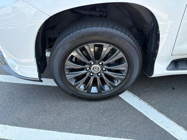 Used 2021 White Lexus 460 image 35