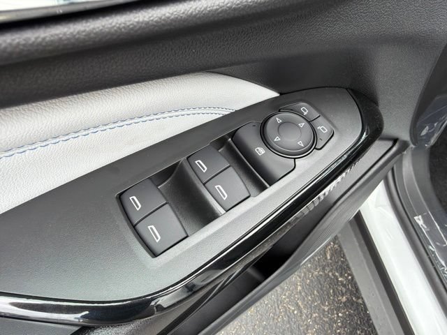 Used 2026 Summit White Chevrolet LT image 19