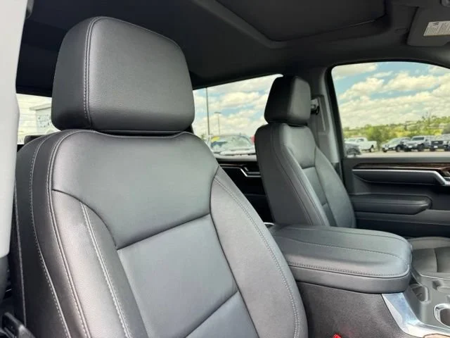 Certified Used 2025 Sterling Metallic GMC Elevation image 24