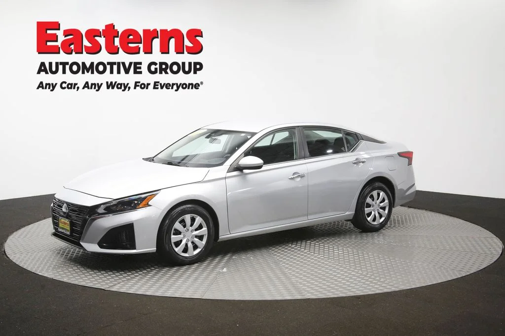 Used 2023 Silver Nissan 2.5 S image 55