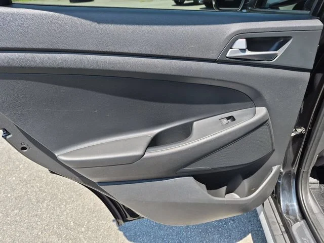 Used 2018 Black Hyundai Sport image 26