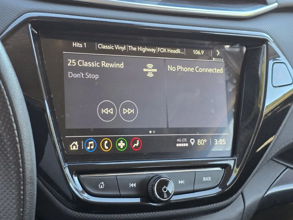 Used 2023 Gray Chevrolet LT image 39