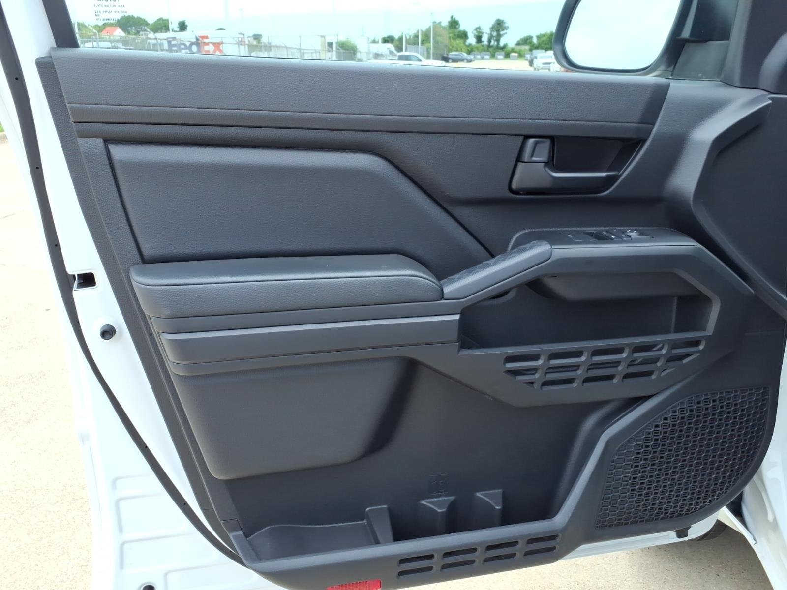 Used 2025 Ice Cap Toyota SR image 18