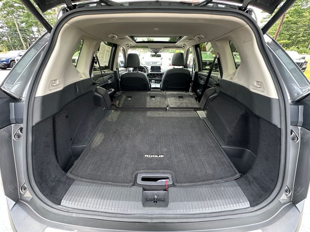 Used 2023 Gray Nissan SV image 26