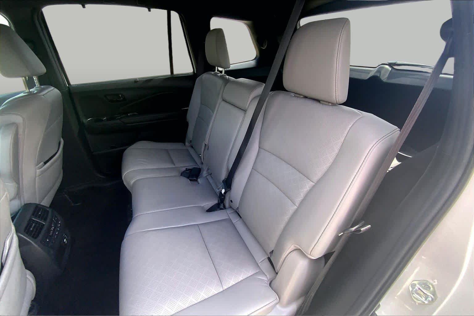 Used 2023 Platinum White Pearl Honda Elite image 20