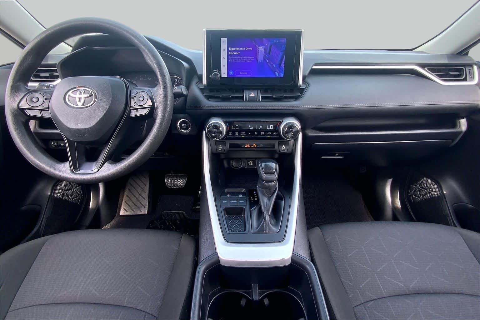 Used 2025 Ice Cap Toyota XLE image 15