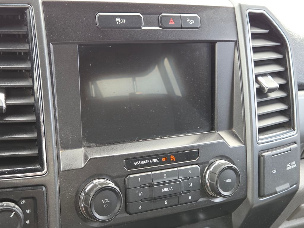 Used 2019 Gray Ford XLT image 24
