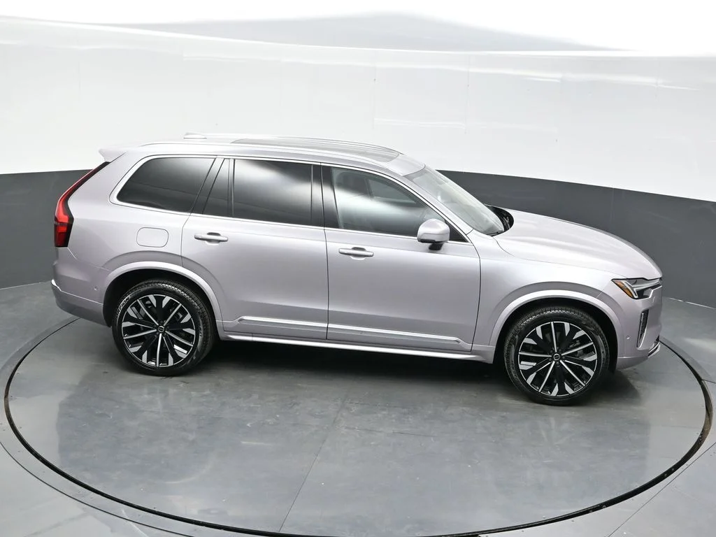New 2026 Aurora Silver Volvo Plus image 34