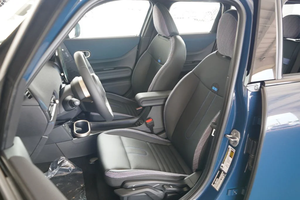 New 2026 Blue MINI Iconic image 7