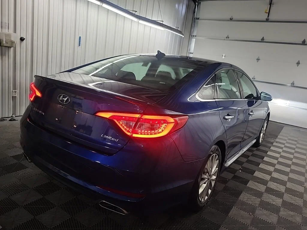 Used 2015 Blue Hyundai Limited image 12