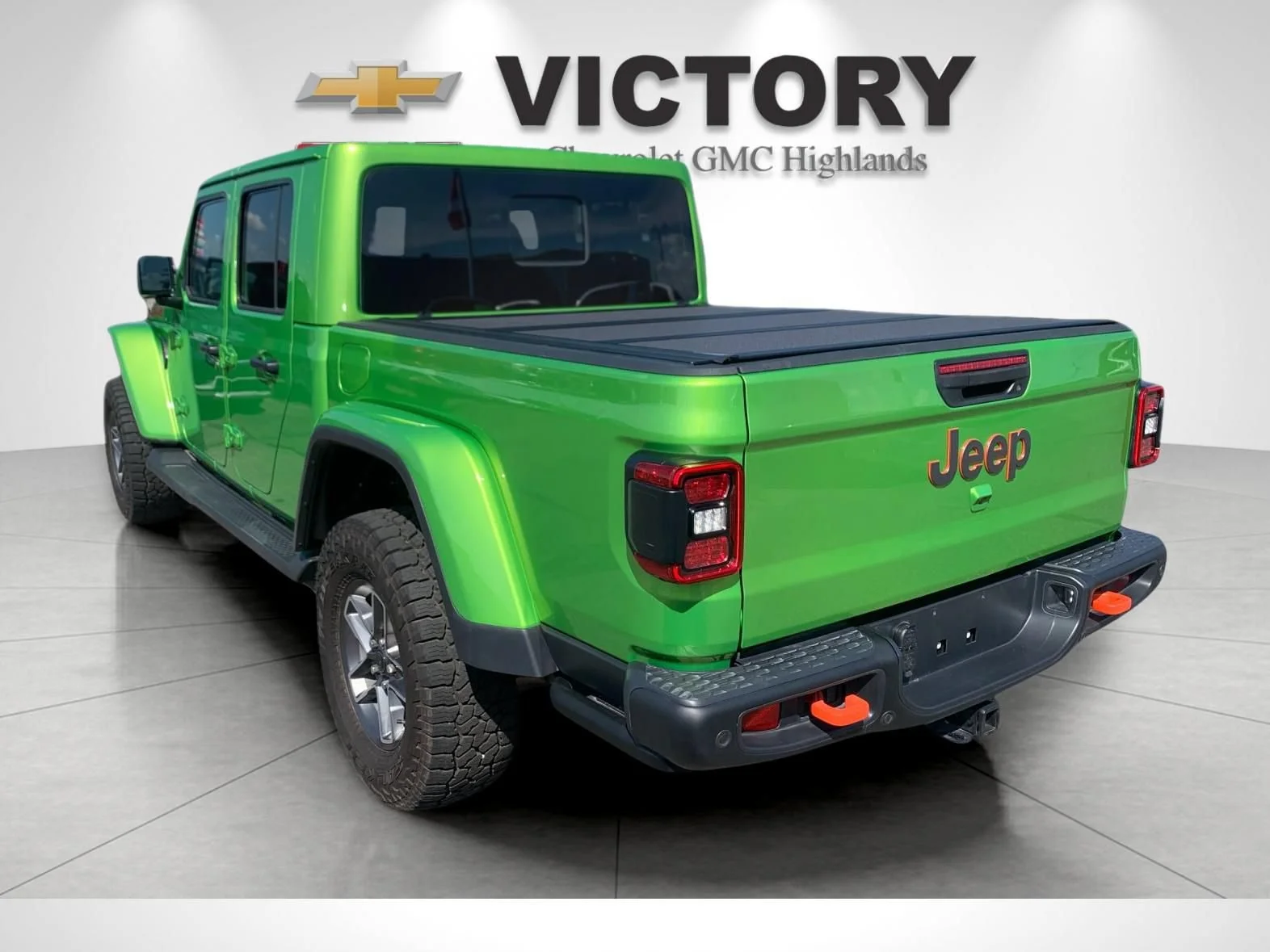Used 2025 Green Jeep Mojave X image 5