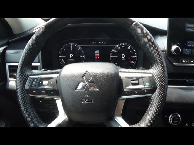 2023 Mitsubishi Outlander Plug-In Hybrid SE - Photo 19