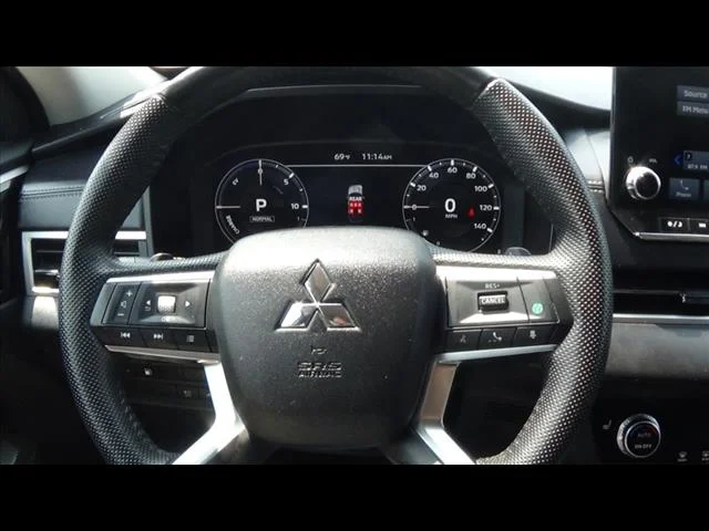 Certified Used 2023 Cosmic Blue Metallic D14 Mitsubishi SE image 19