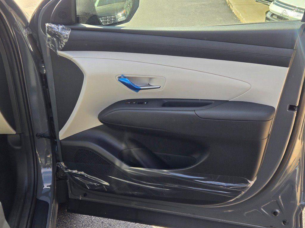 New 2026 Gray Hyundai SE image 4