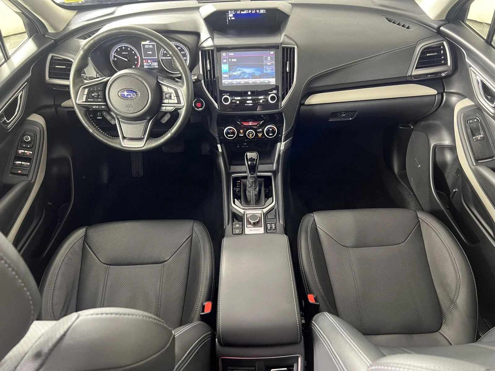 Used 2024 Crystal White Pearl Subaru Limited image 2