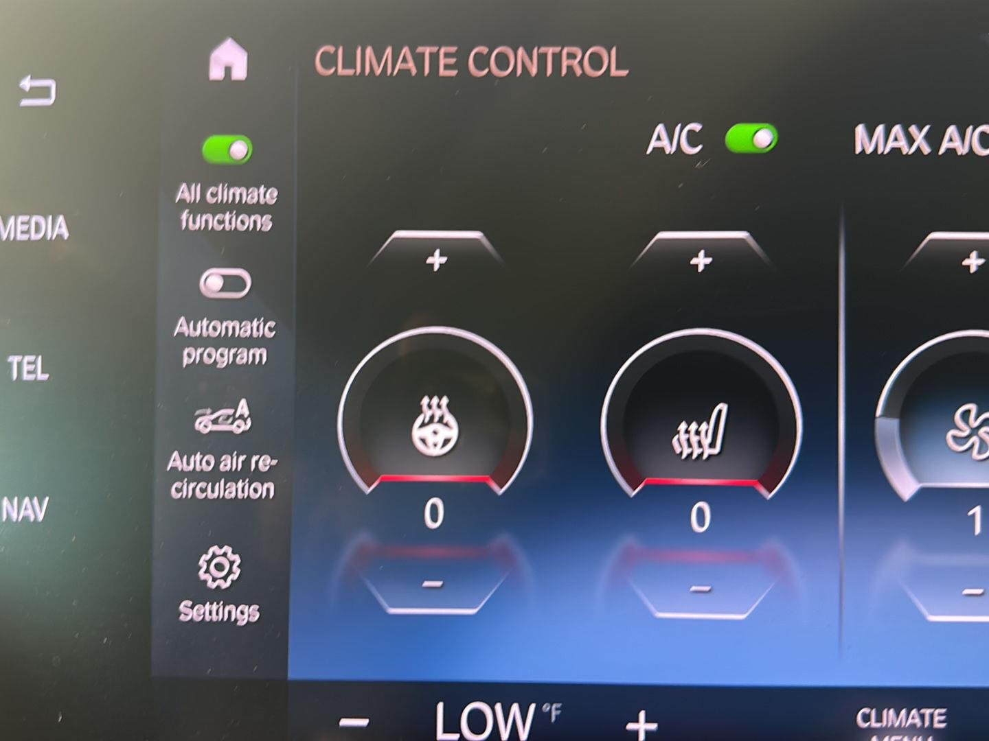 Used 2023 Jet Black BMW xDrive28i image 13