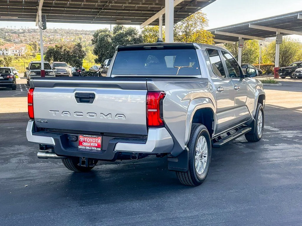 2026 Toyota Tacoma SR5 - Photo 6