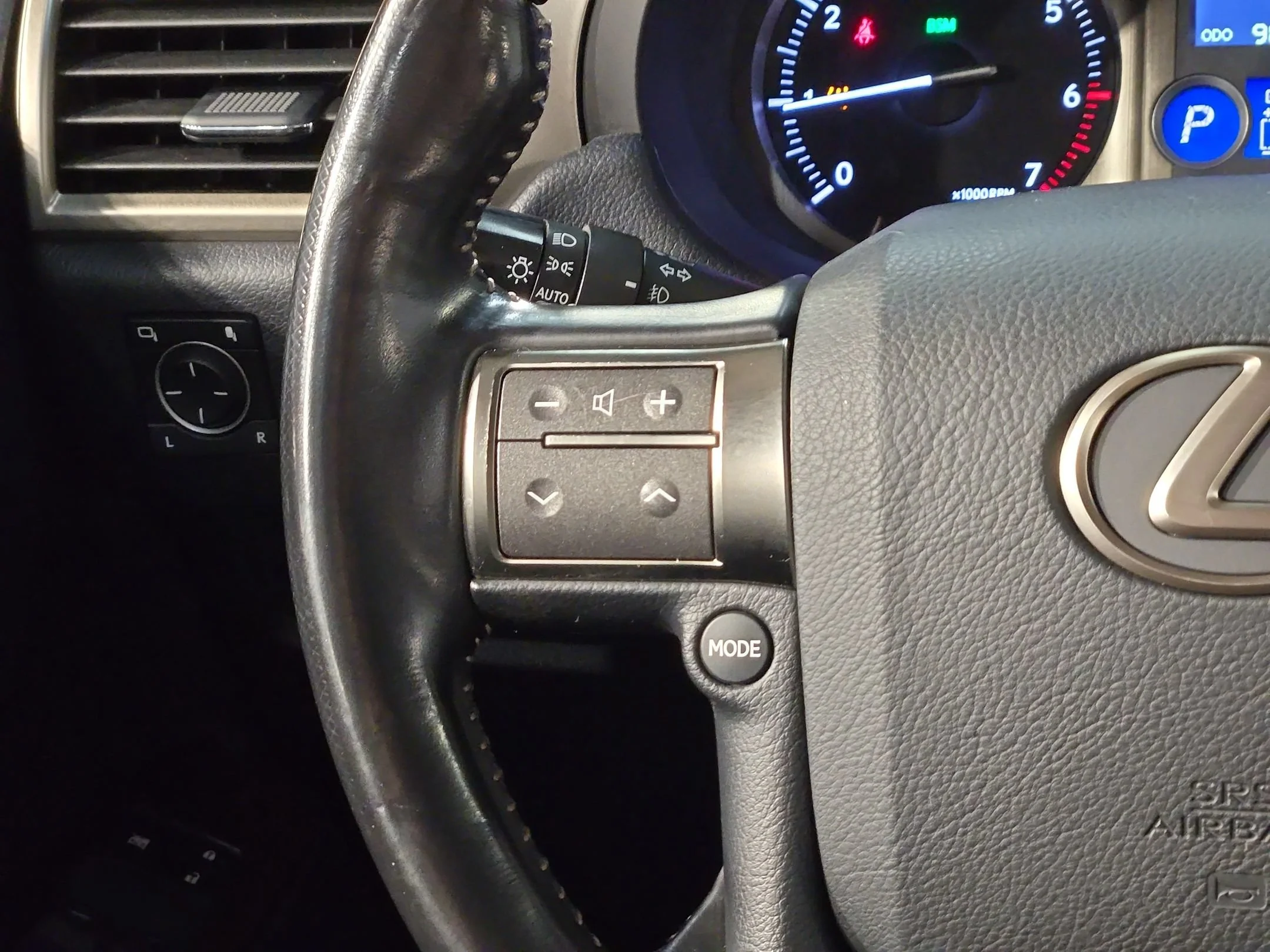 Used 2017 Black Onyx Lexus GX 460 image 28