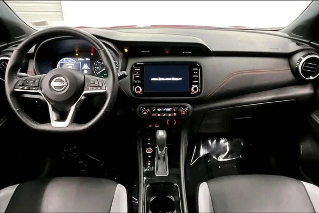 Used 2024 Scarlet Ember Tintcoat/Super Black Nissan SR image 18