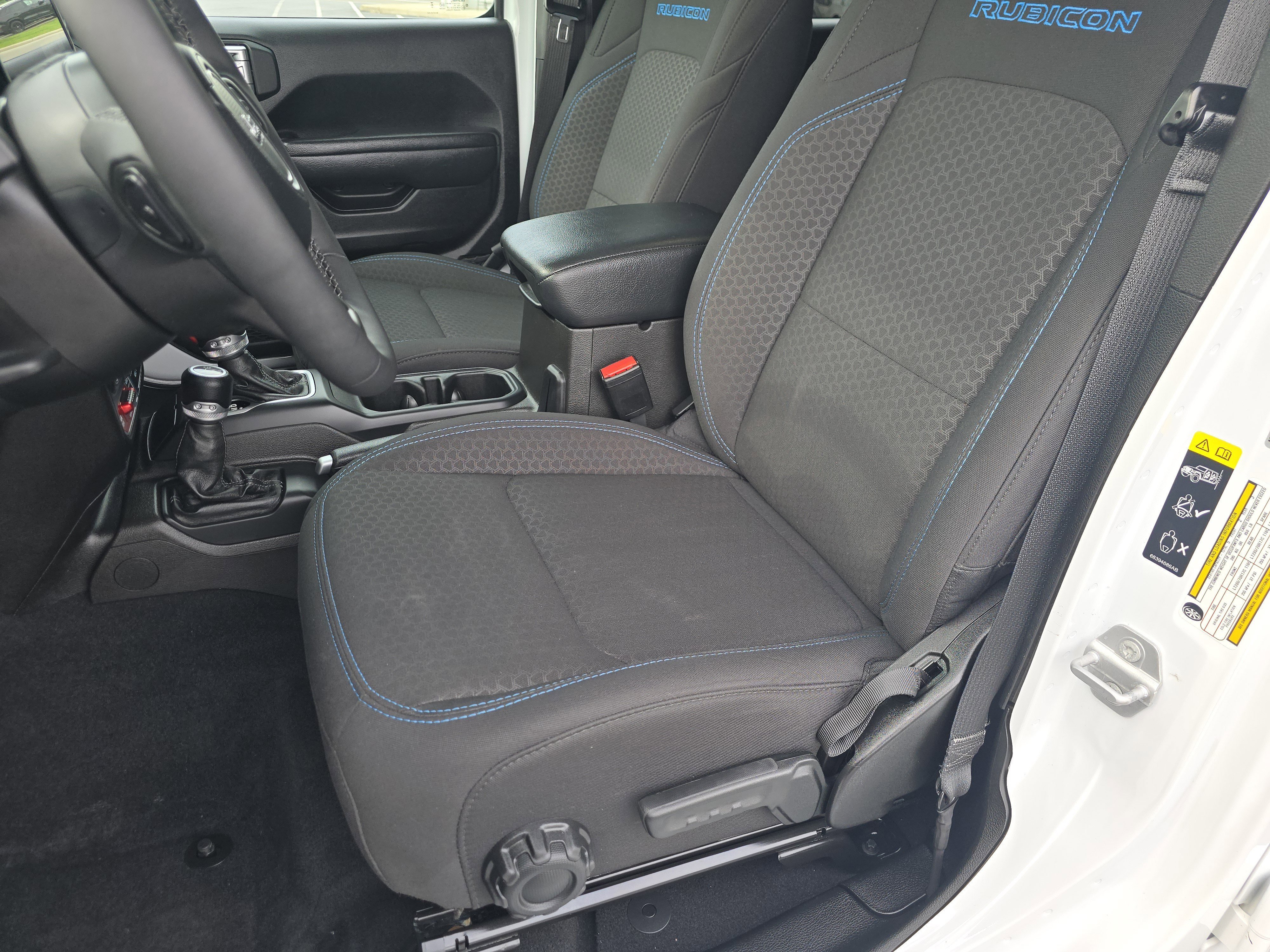 Used 2025 Bright White Clearcoat Jeep Rubicon image 20