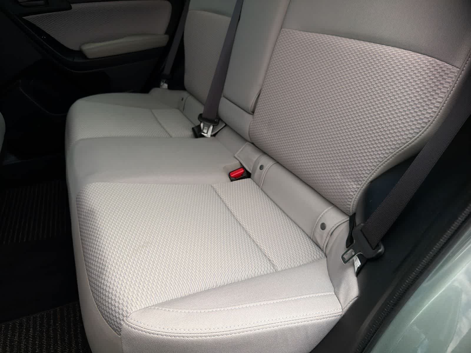 Used 2018 Jasmine Green Metallic Subaru Premium image 21