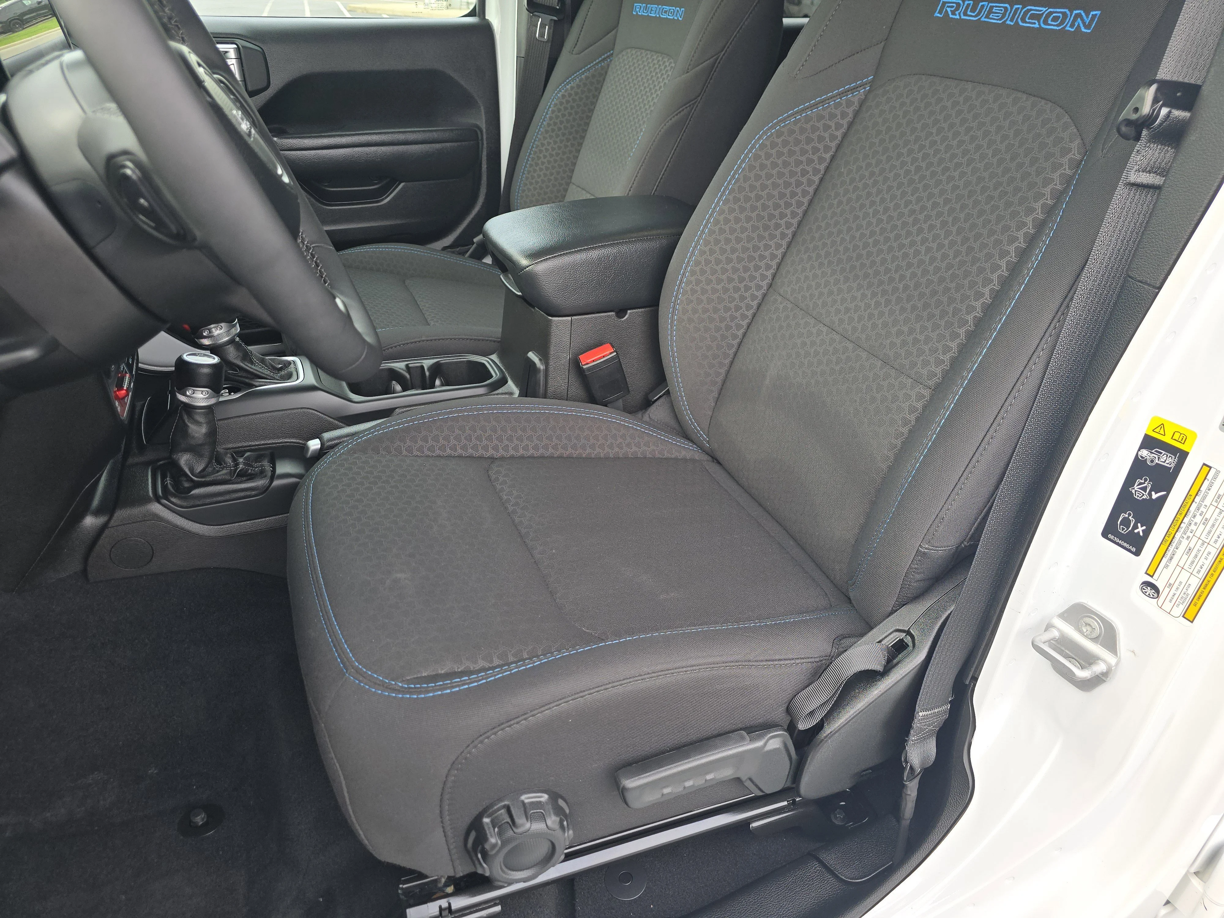 Used 2025 Bright White Clearcoat Jeep Rubicon image 20
