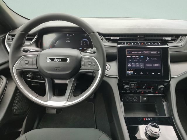 New 2026 Baltic Gray Metallic Clear-Coat Exterior Paint Jeep Laredo image 10