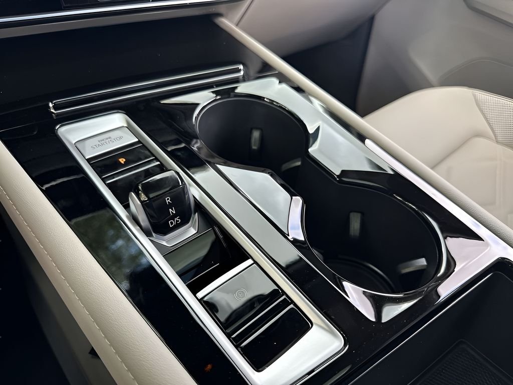 2026 Volkswagen Atlas SE w/Tech - Photo 20