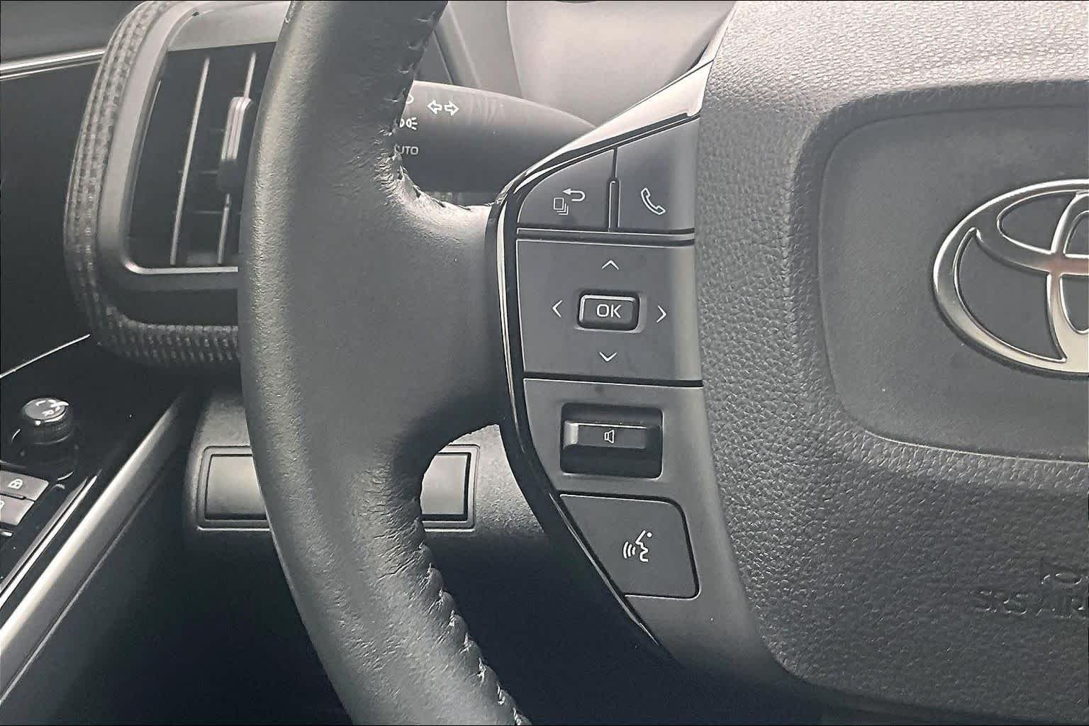 Used 2023 Black Toyota XLE image 23