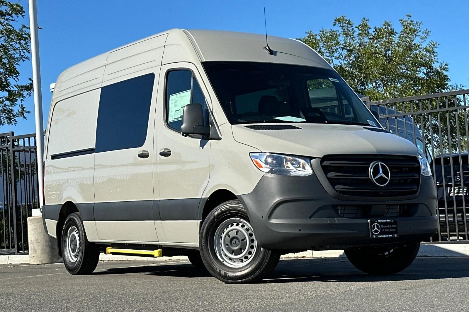 2026 Mercedes-Benz Sprinter Crew Van Base - Photo 2