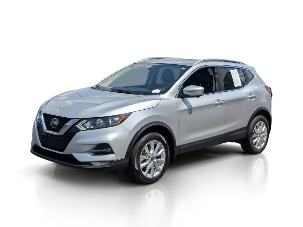 Used 2022 Brilliant Silve Nissan SV image 1