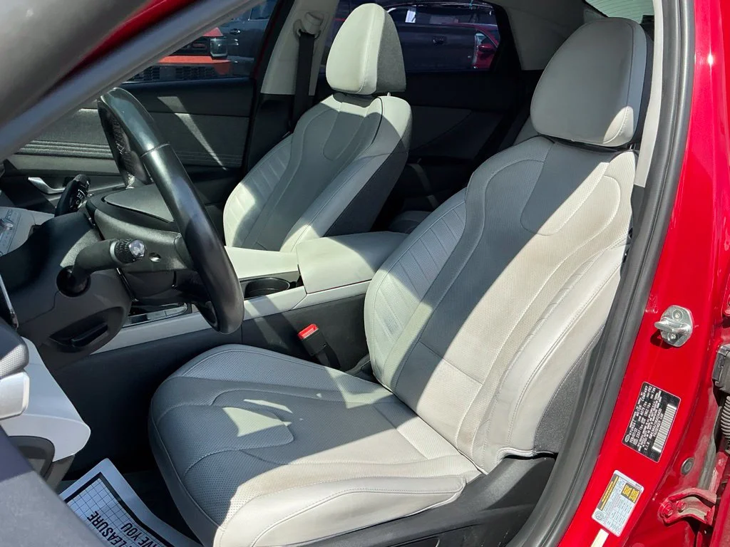 Used 2022 Red Hyundai Limited image 26