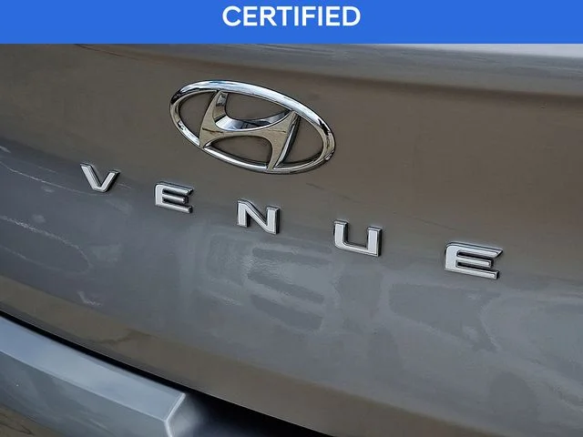 Used 2023 Silver Hyundai SEL image 31