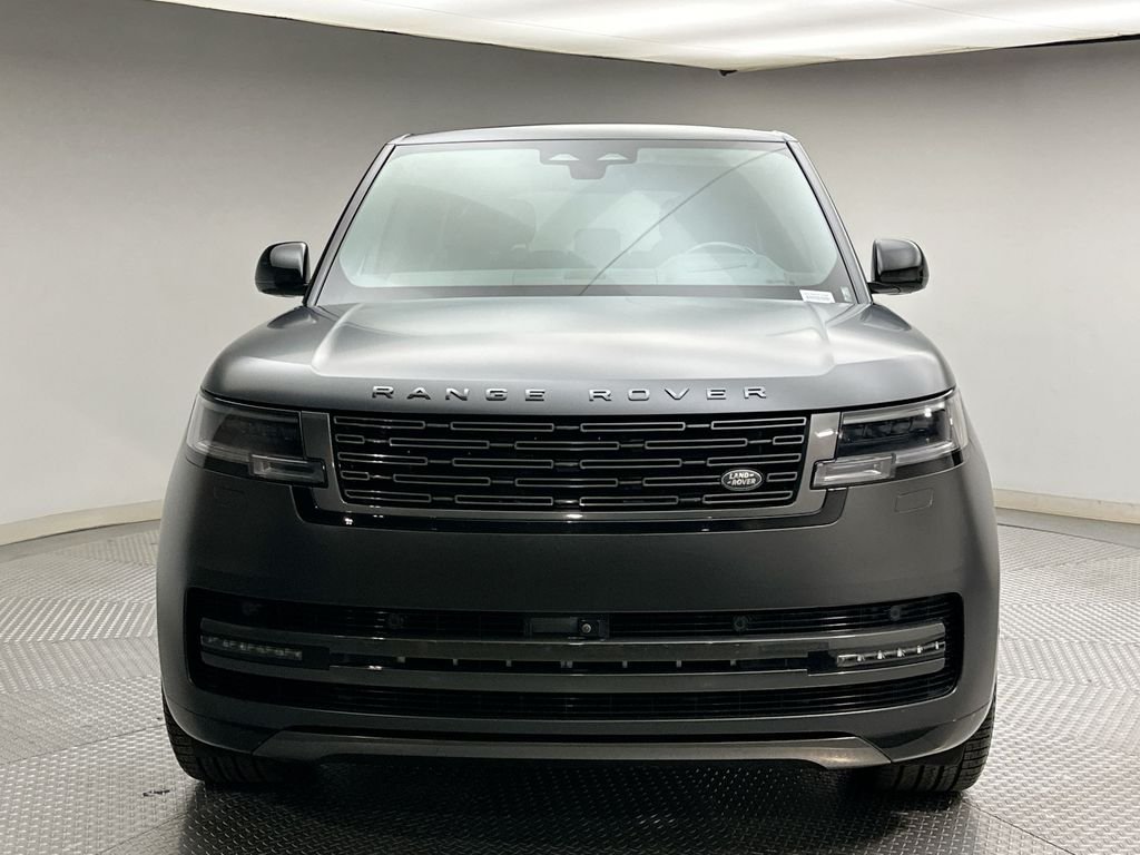 Used 2024 Santorini Black Metallic Land Rover SE image 16