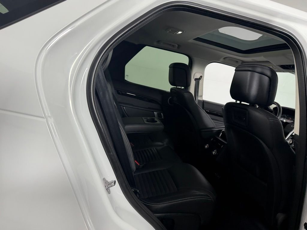 Used 2024 Fuji White Land Rover S image 28