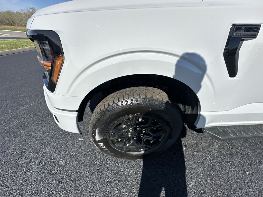 New 2026 White Ford XLT image 16