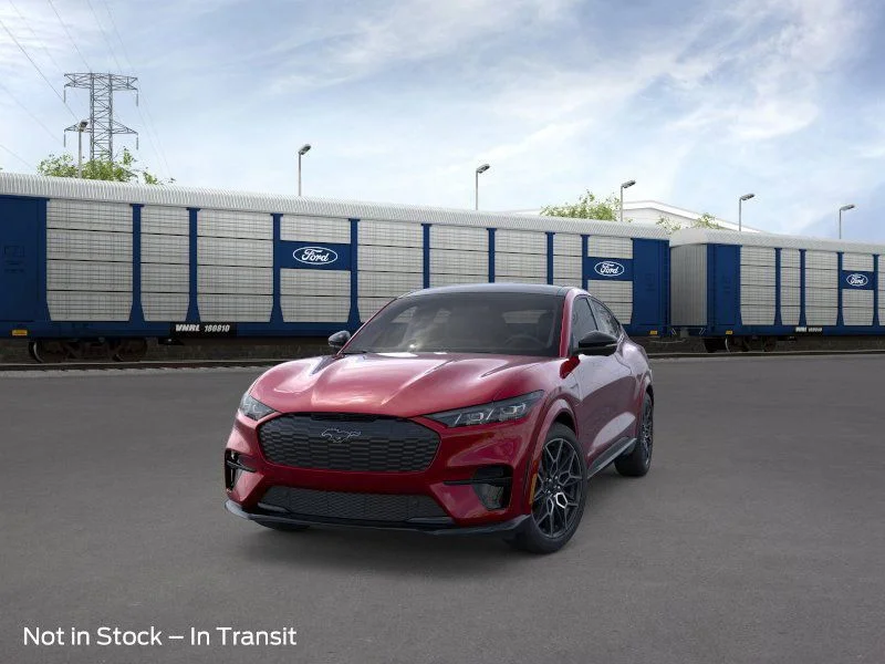 New 2025 Molten Magenta Metallic Tinted Clearcoat Ford GT image 2