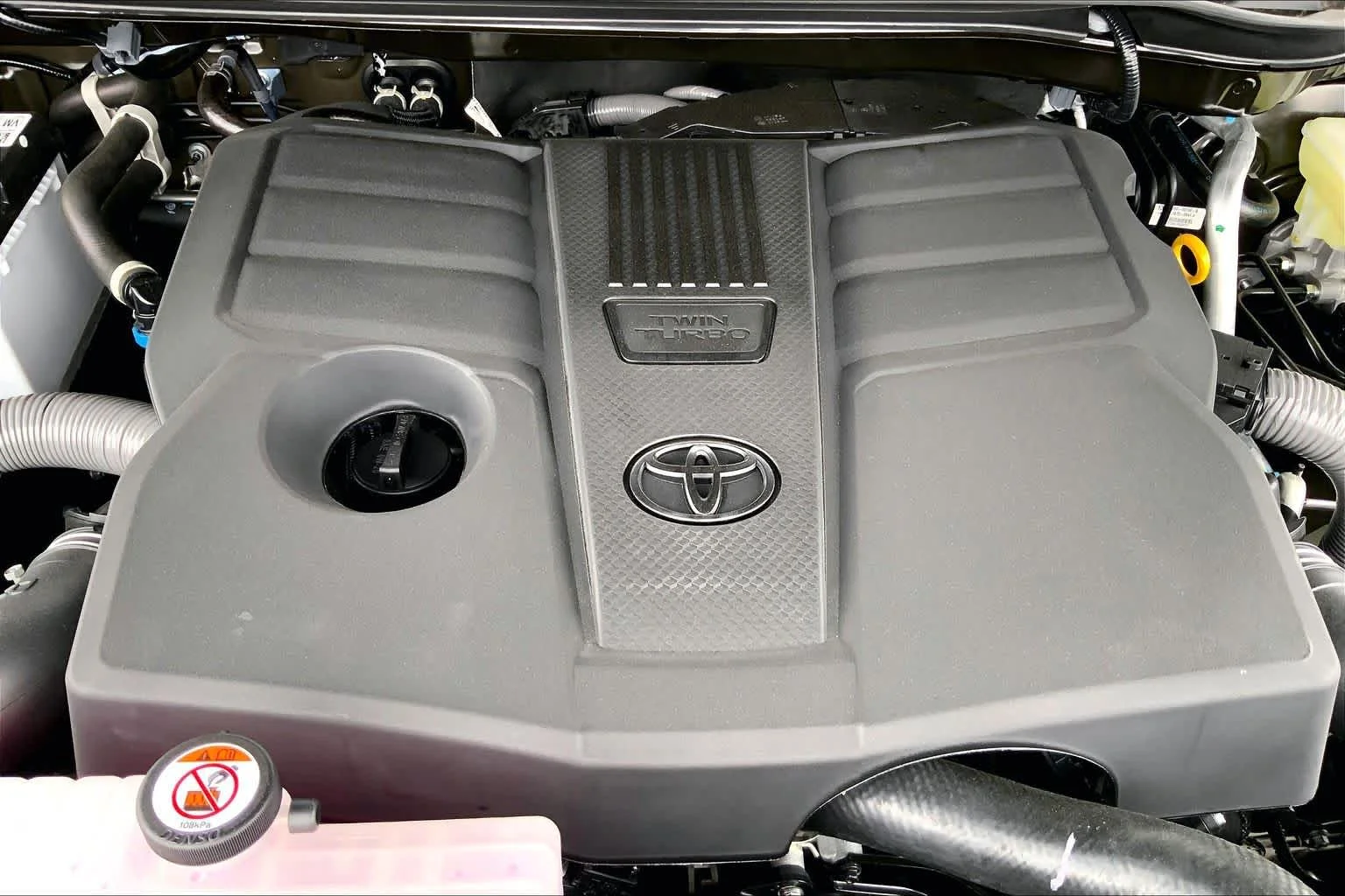 New 2026 Midnight Black Metallic Toyota Platinum image 17