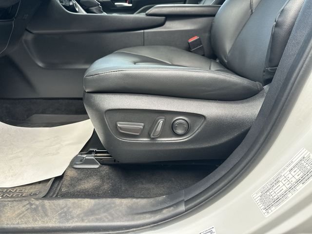 Used 2024 Beige Toyota XLE image 16