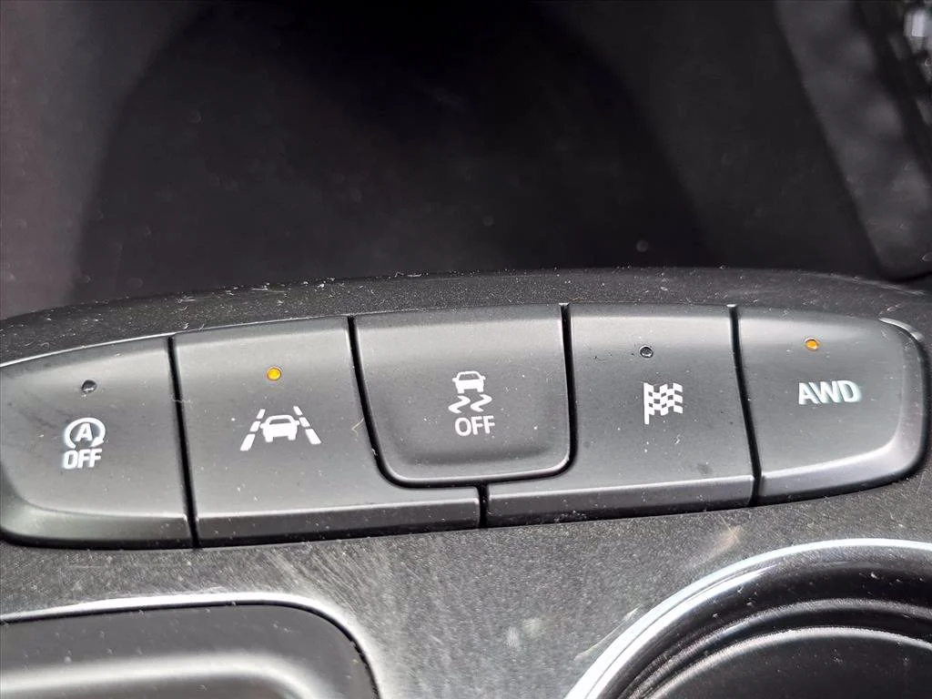 Used 2025 Gray Chevrolet LT image 21