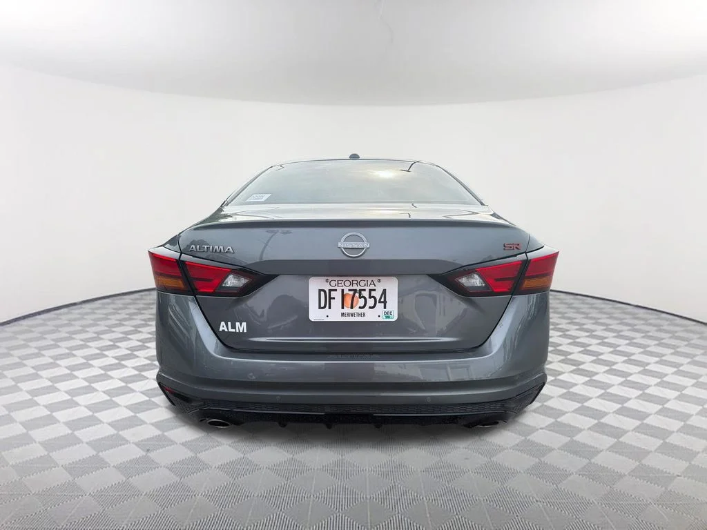 Used 2025 Gray Nissan 2.5 SR image 6