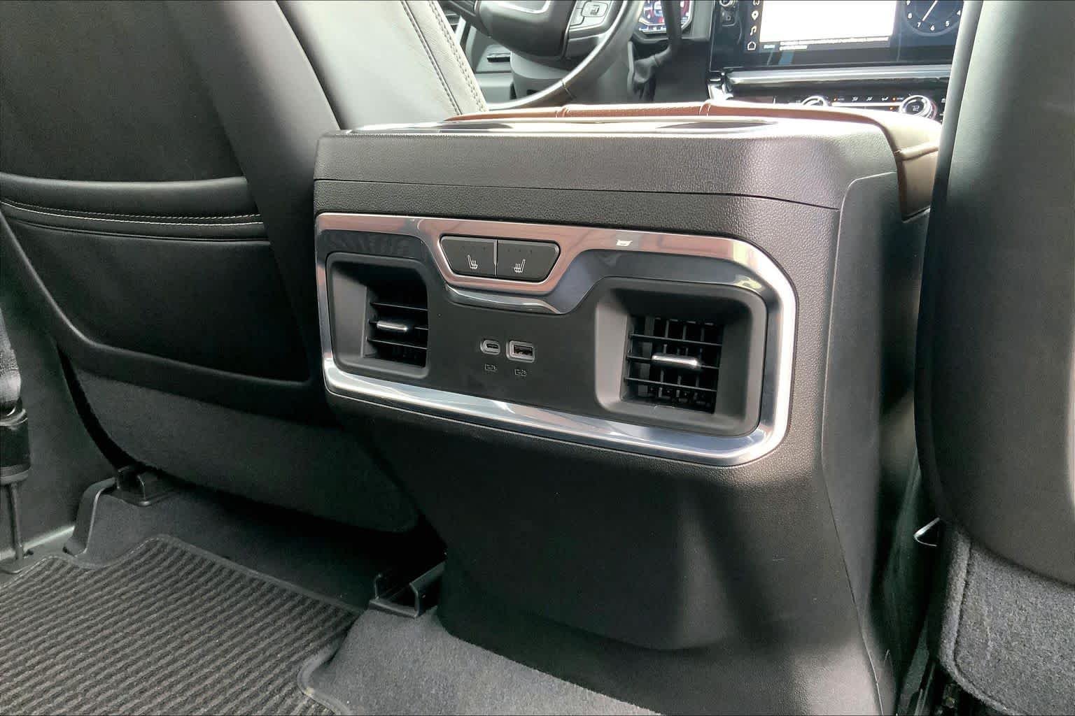 Used 2024 White Frost Tricoat GMC Denali Ultimate image 36