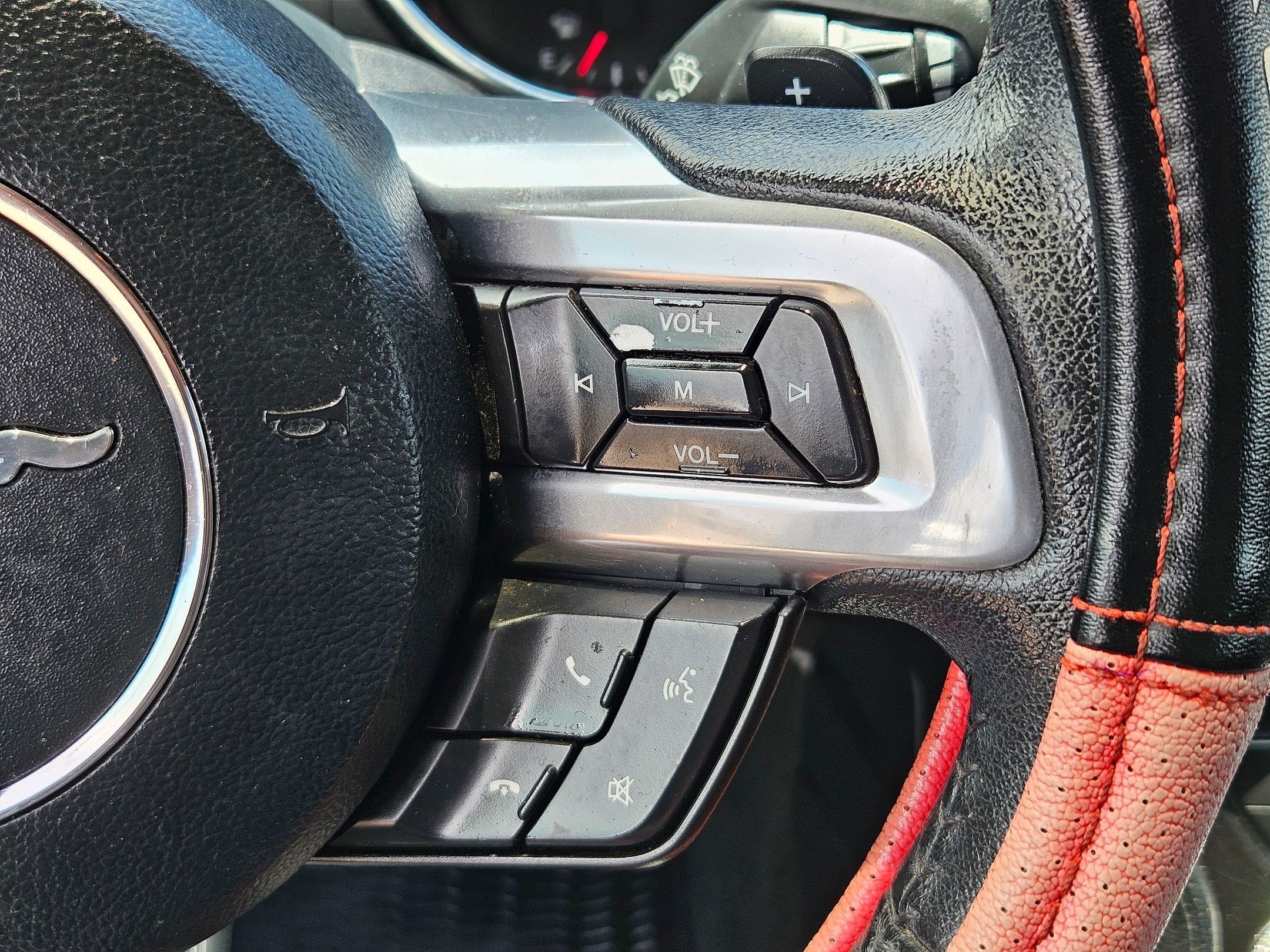 Used 2015 Race Red Ford GT Premium image 17