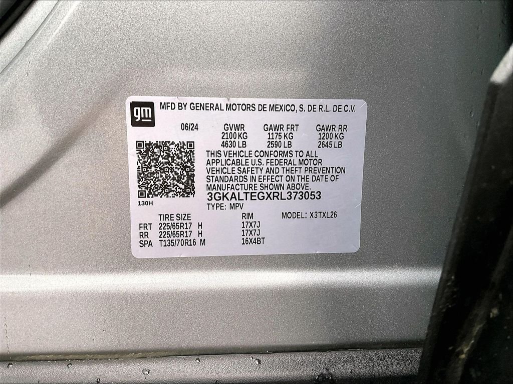 Used 2024 Silver GMC SLE image 31