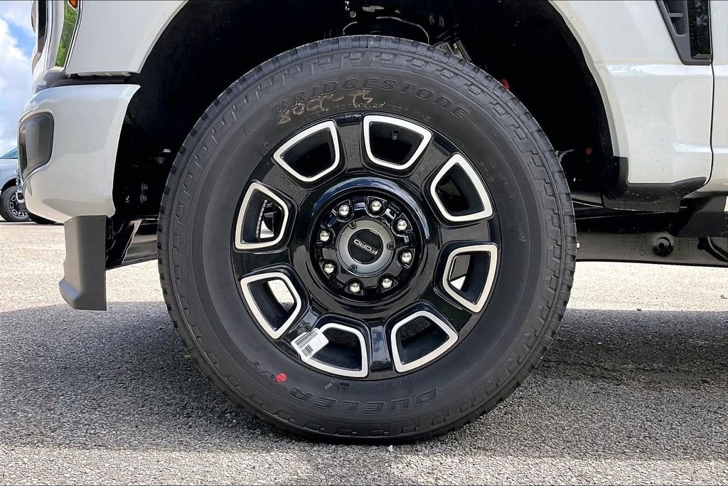 New 2026 Avalanche Ford Platinum image 10