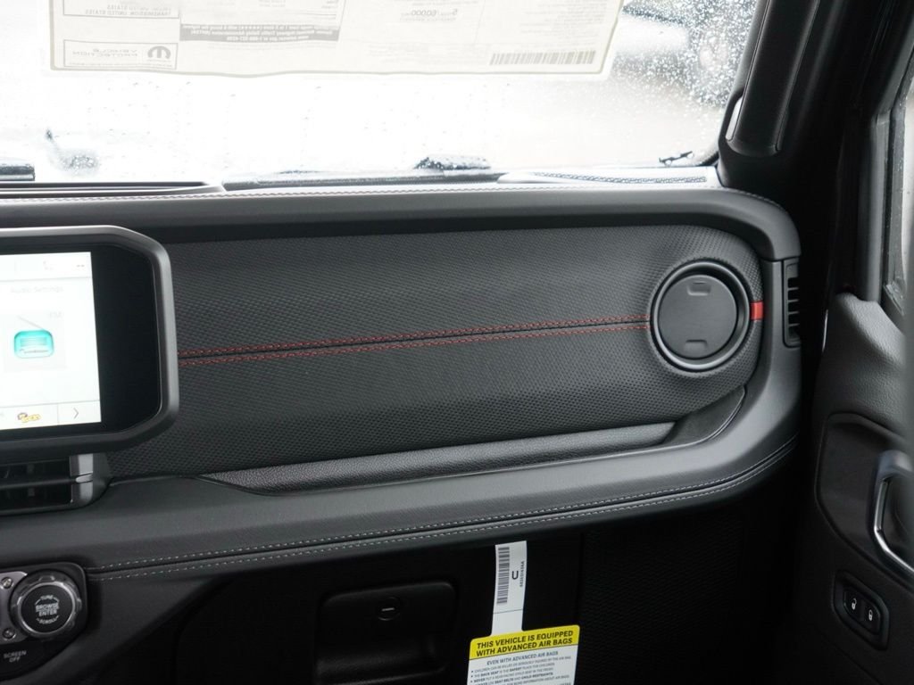 New 2026 Black Clear-Coat Exterior Paint Jeep Rubicon image 25