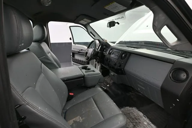 Used 2014 White Ford XL image 40