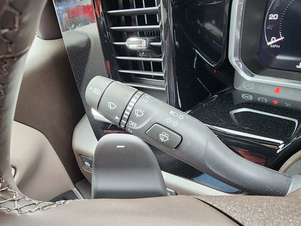2026 GMC Sierra 1500 SLT - Photo 23