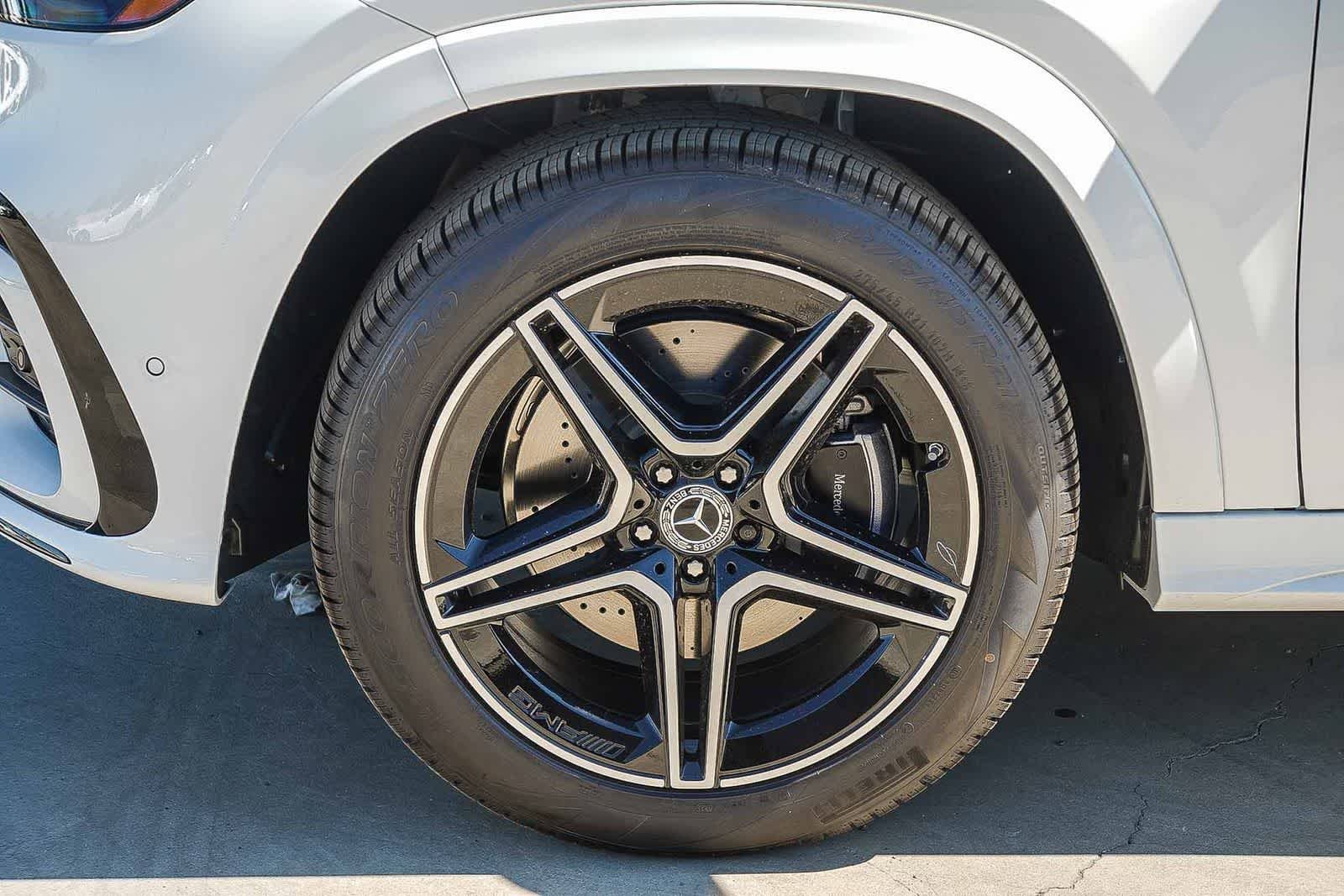 New 2026 Polar White Mercedes-Benz GLS 450 image 10