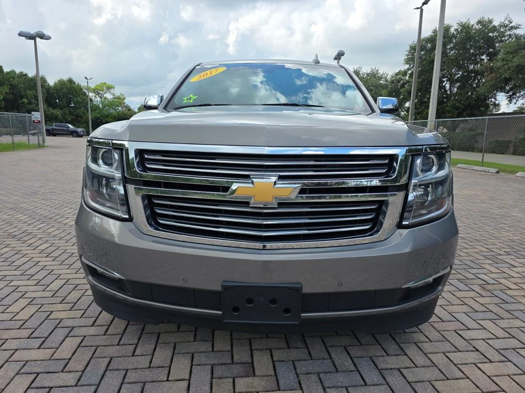 Used 2017  Chevrolet Premier image 2
